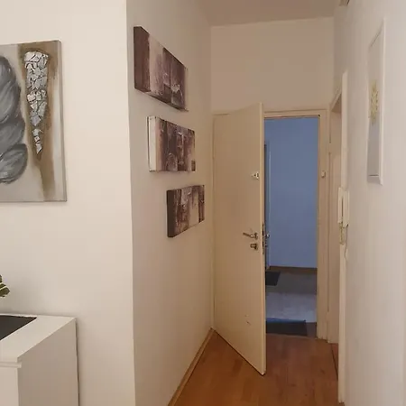 New Center 2 * Monaco di Baviera