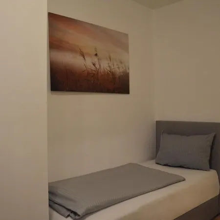 New Center 2 Apartment Munich