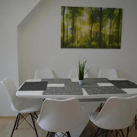 New Center 2 Apartment Munich