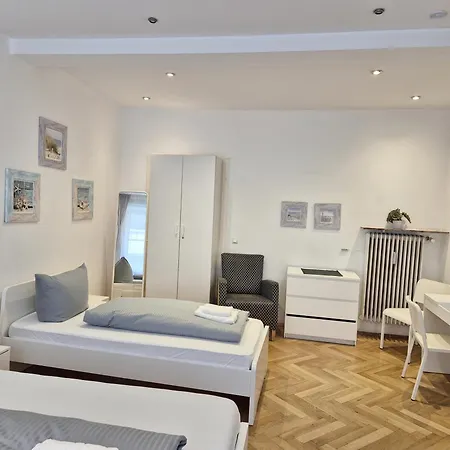 New Center 2 Apartment München